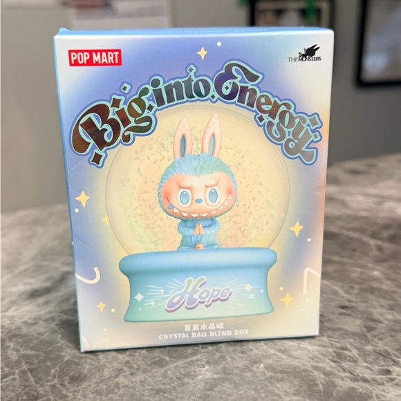 New THE MONSTERS: Big Into Energy Series Crystal Ball Snow Globe Serenity - Picture 2 of 9